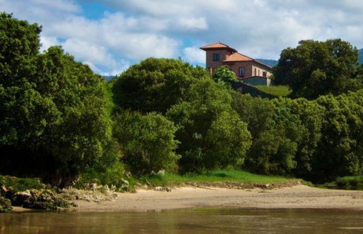 Hotel Villa Miramar Llanes Eksteriør bilde