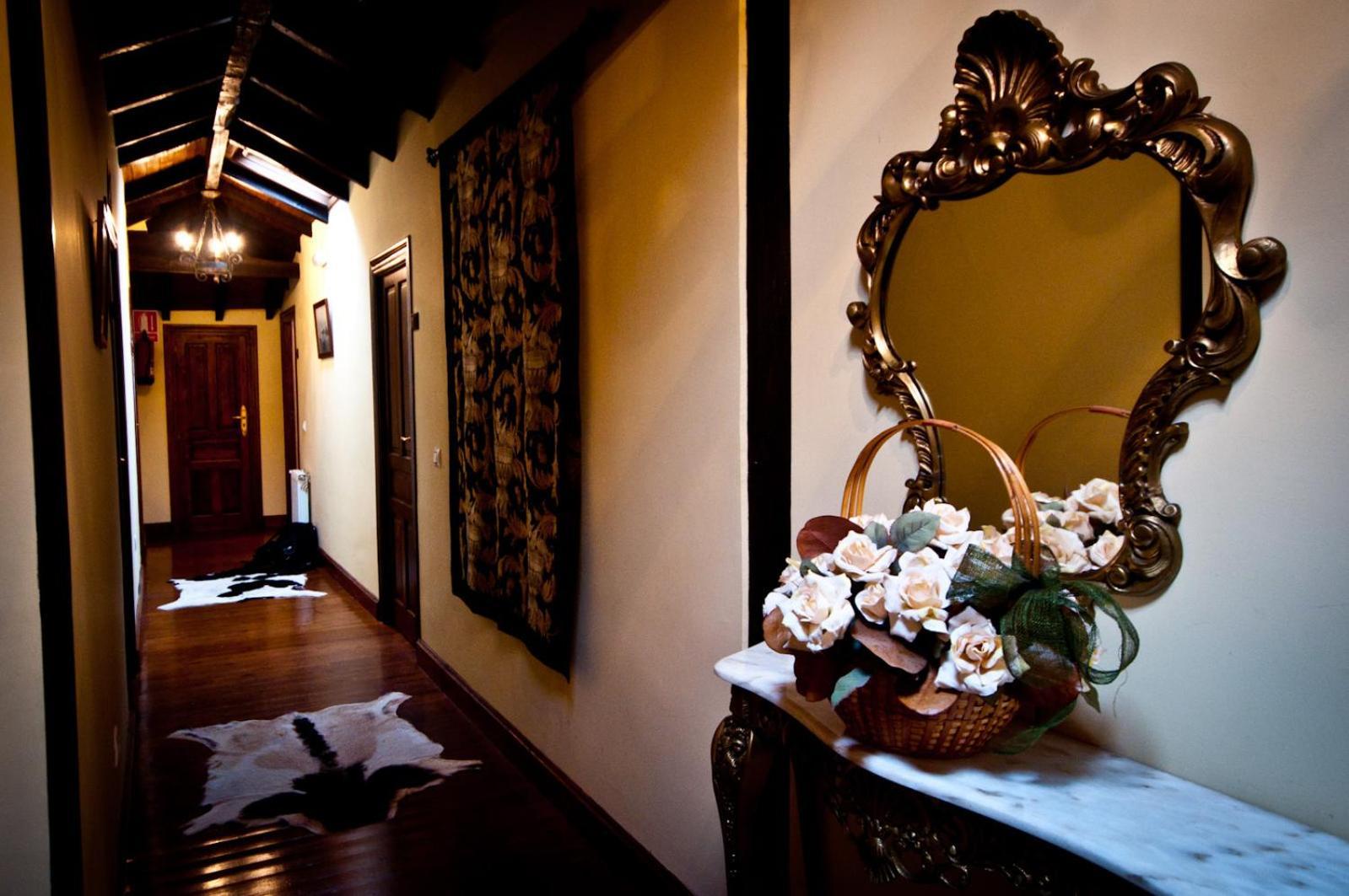 Hotel Villa Miramar Llanes Eksteriør bilde