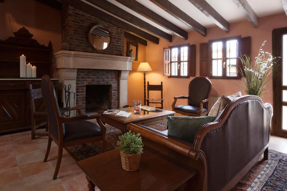 Hotel Villa Miramar Llanes Eksteriør bilde
